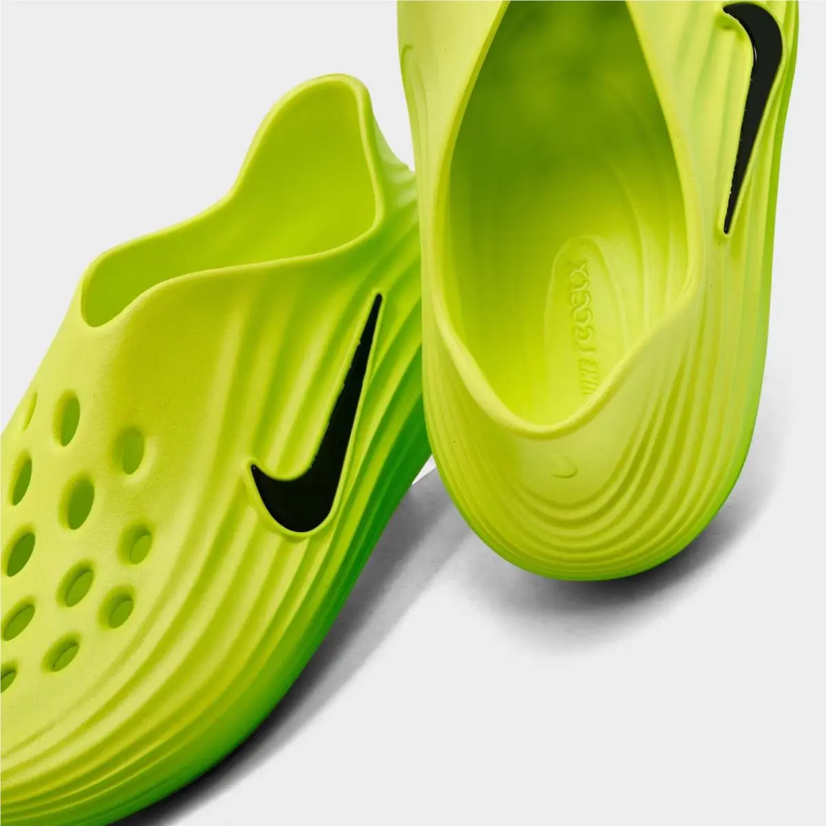 Nike shoes - HV5060 300 - Green Strike/Volt/Black 0