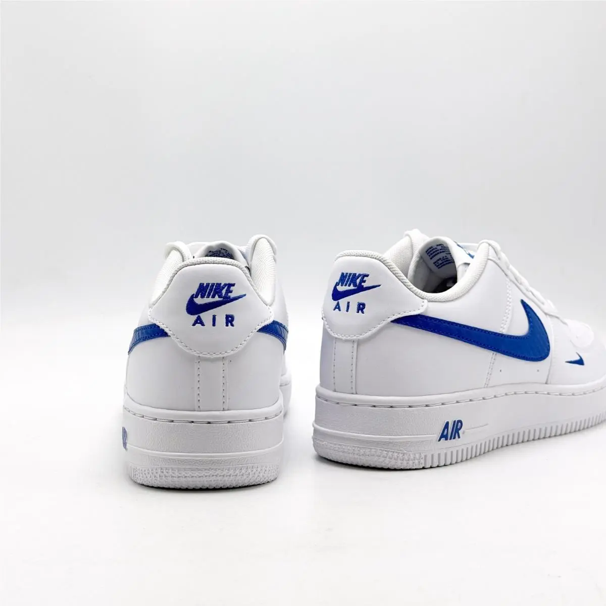 Nike shoes - NIKE Air Force 1 Tech Essential - White 8