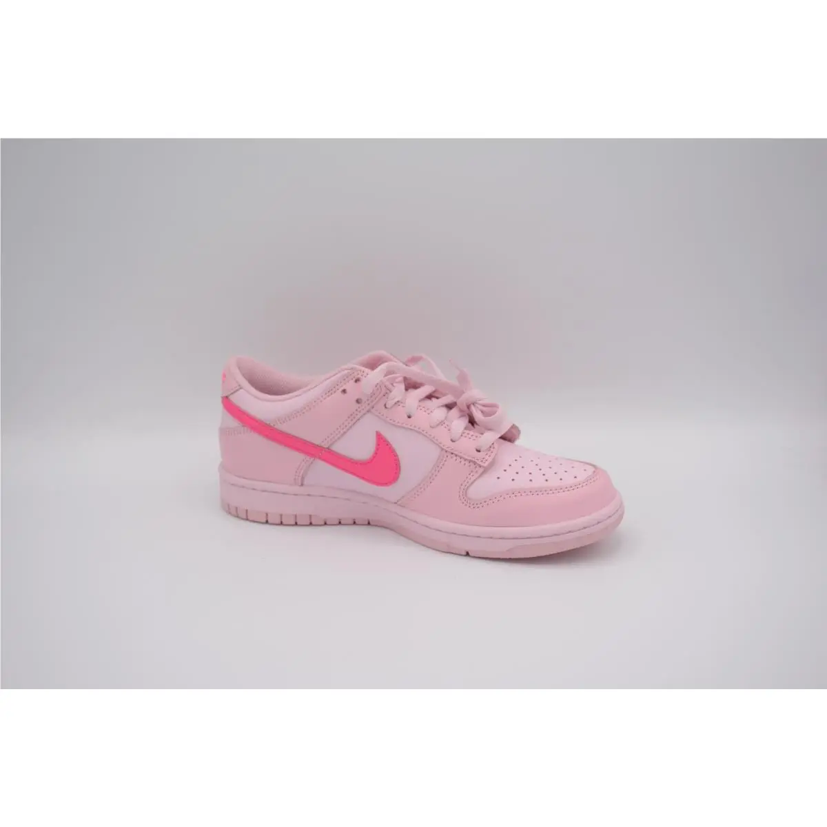 Nike shoes - Dunk Low GS Triple Pink - 4.5Y - DH9765 - Pink 0