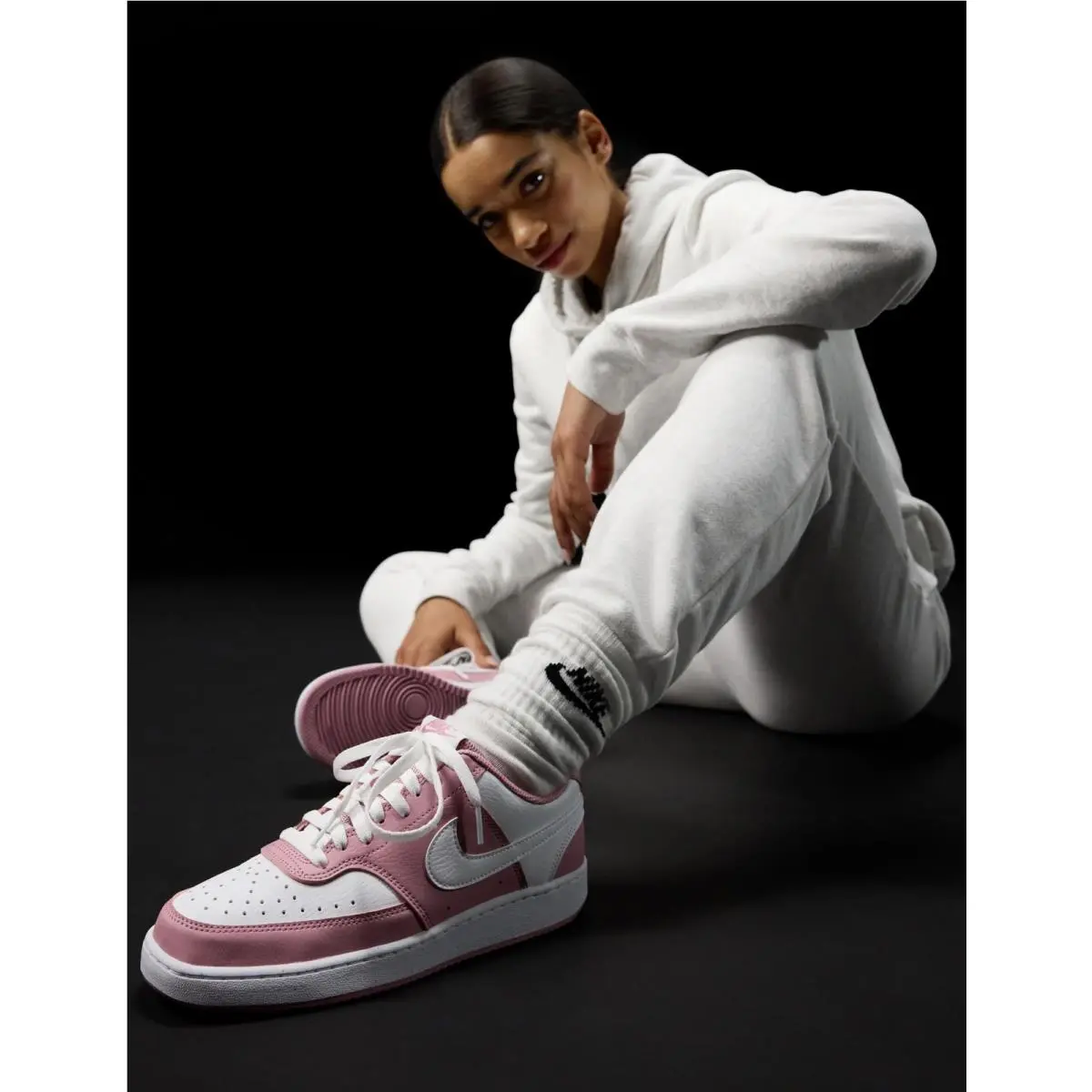 Nike shoes - Elemental Pink / White 7