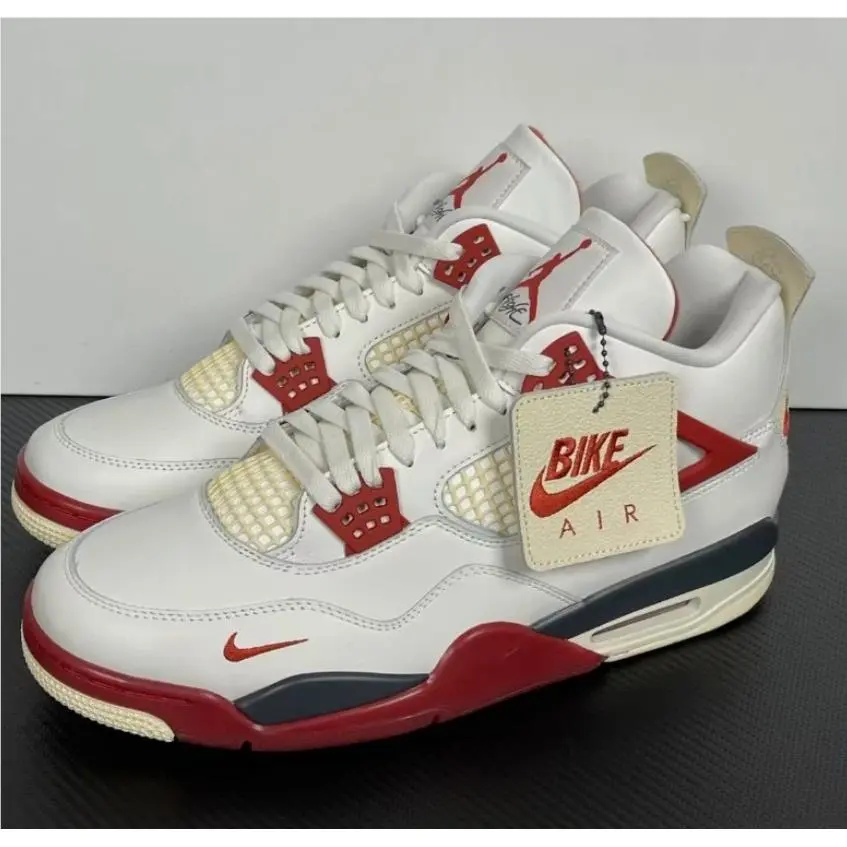 Nike shoes - White/Red 5