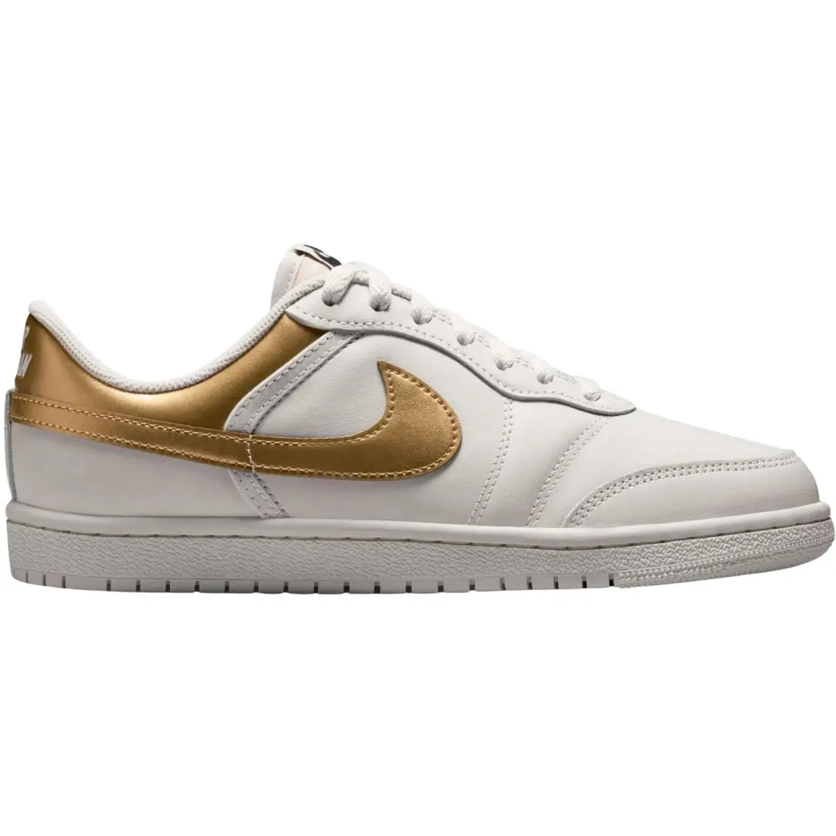 Nike shoes - Nike Air Jordan Skyline Low - Iced Carmine/Sail/Lawn 34