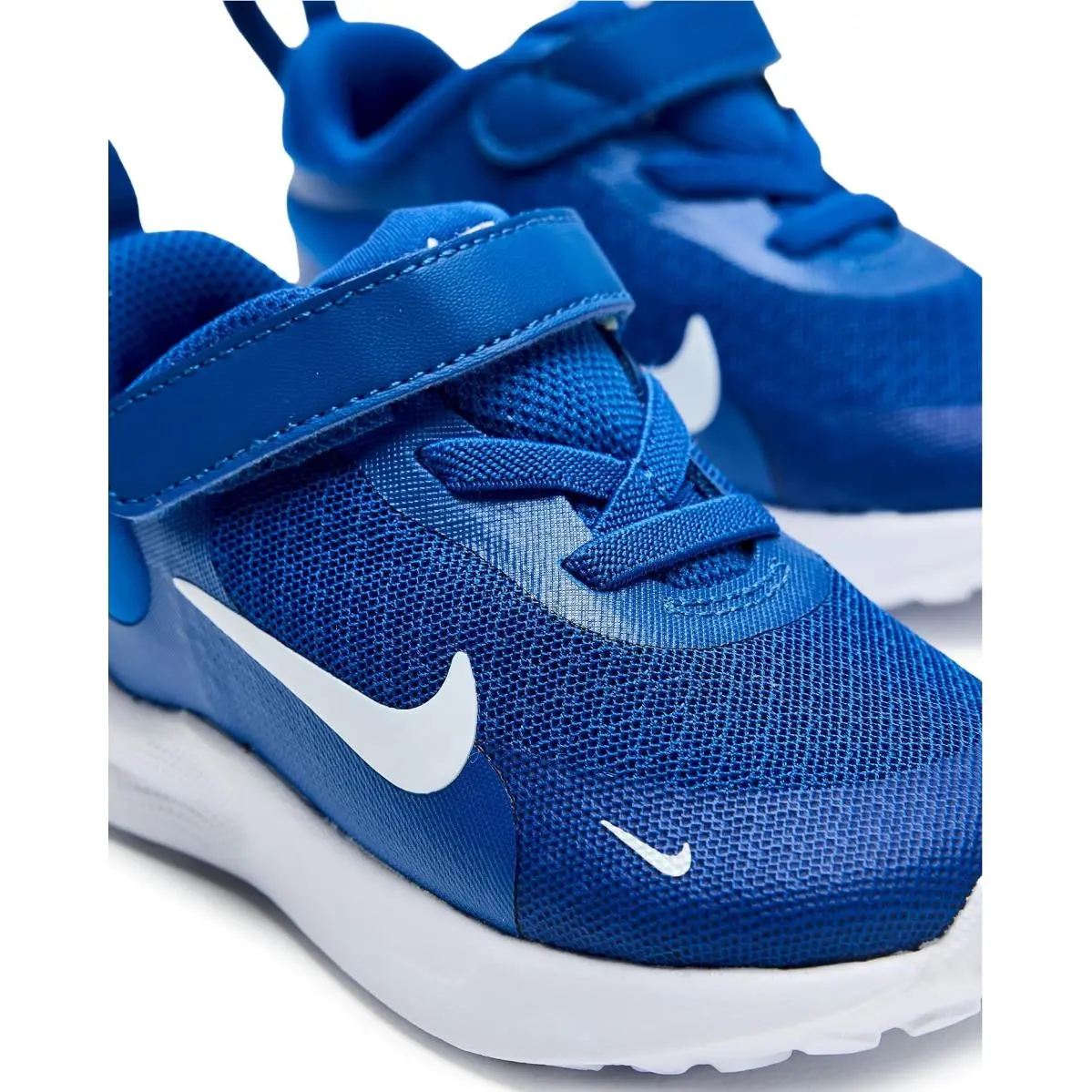 Nike shoes - Black/White/White 18