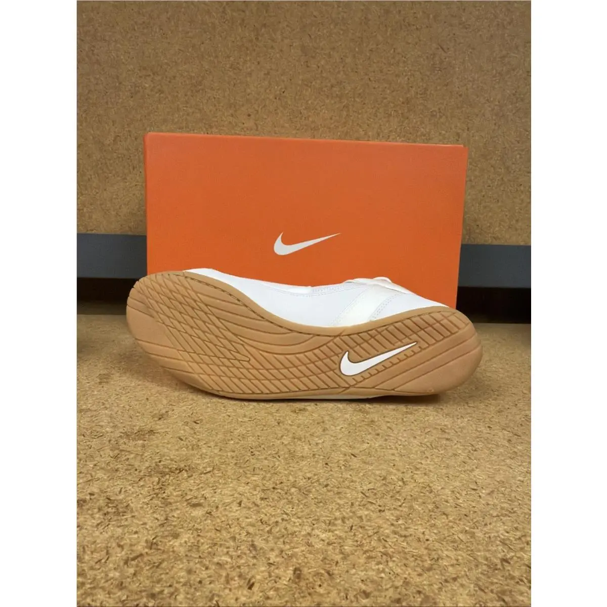 Nike shoes - Nike Fury - Fury - AO2416-170 - White 3