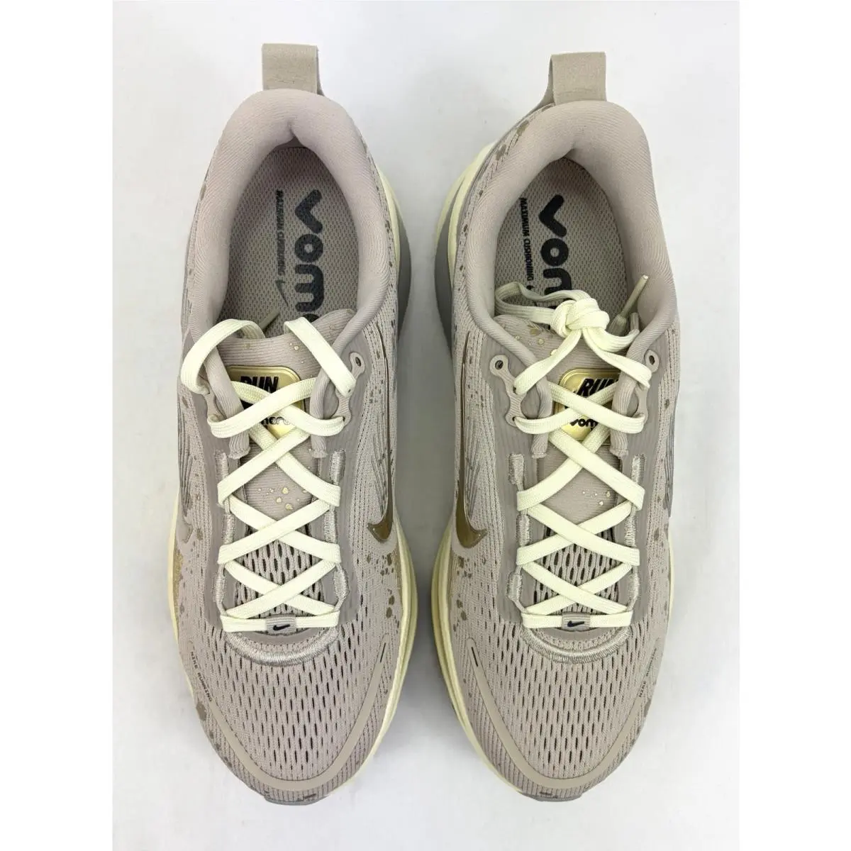 Nike shoes - Nike Vomero 18 SE (GS) - IM6127 200 - Cream II/Coconut Milk/Light Smoke Grey/Metallic Gold Grain (UPC: 198726911769) 0