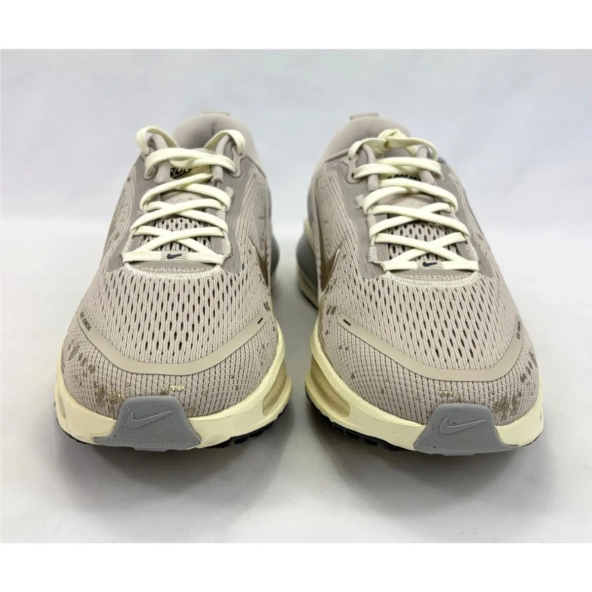 Nike shoes - Nike Vomero 18 SE (GS) - IM6127 200 - Cream II/Coconut Milk/Light Smoke Grey/Metallic Gold Grain (UPC: 198726911769) 1