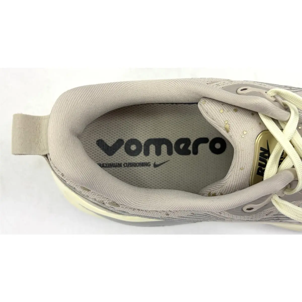 Nike shoes - Nike Vomero 18 SE (GS) - IM6127 200 - Cream II/Coconut Milk/Light Smoke Grey/Metallic Gold Grain (UPC: 198726911769) 6