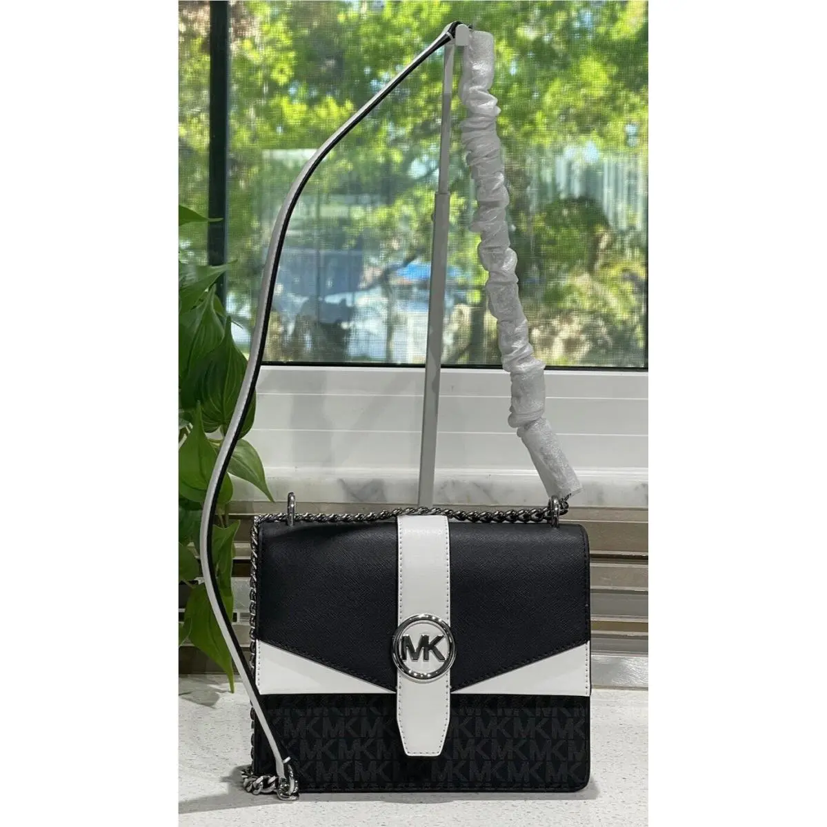 Michael Kors Greenwich Small Flap Crossbody MK Chain Bag Tote Black White Logo