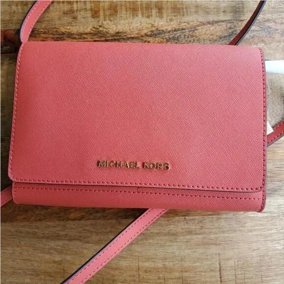 Michael Kors Jet Set Item LG MF Xbody Clutch Leather