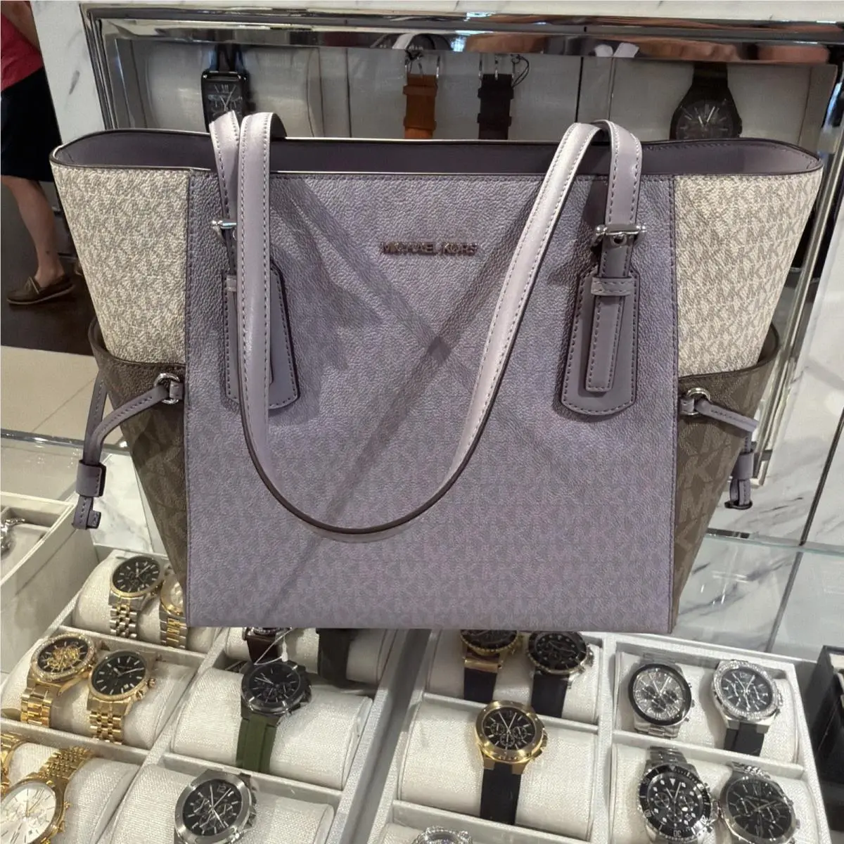 Michael Kors Women Large Voyager Handbag Purse Tote Shoulder Bag MK Signature