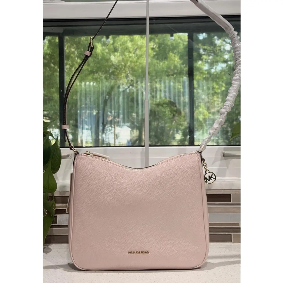Michael Kors Nayla Medium Zip Messenger Crossbody Bag Tote MK Pink Leather Gold