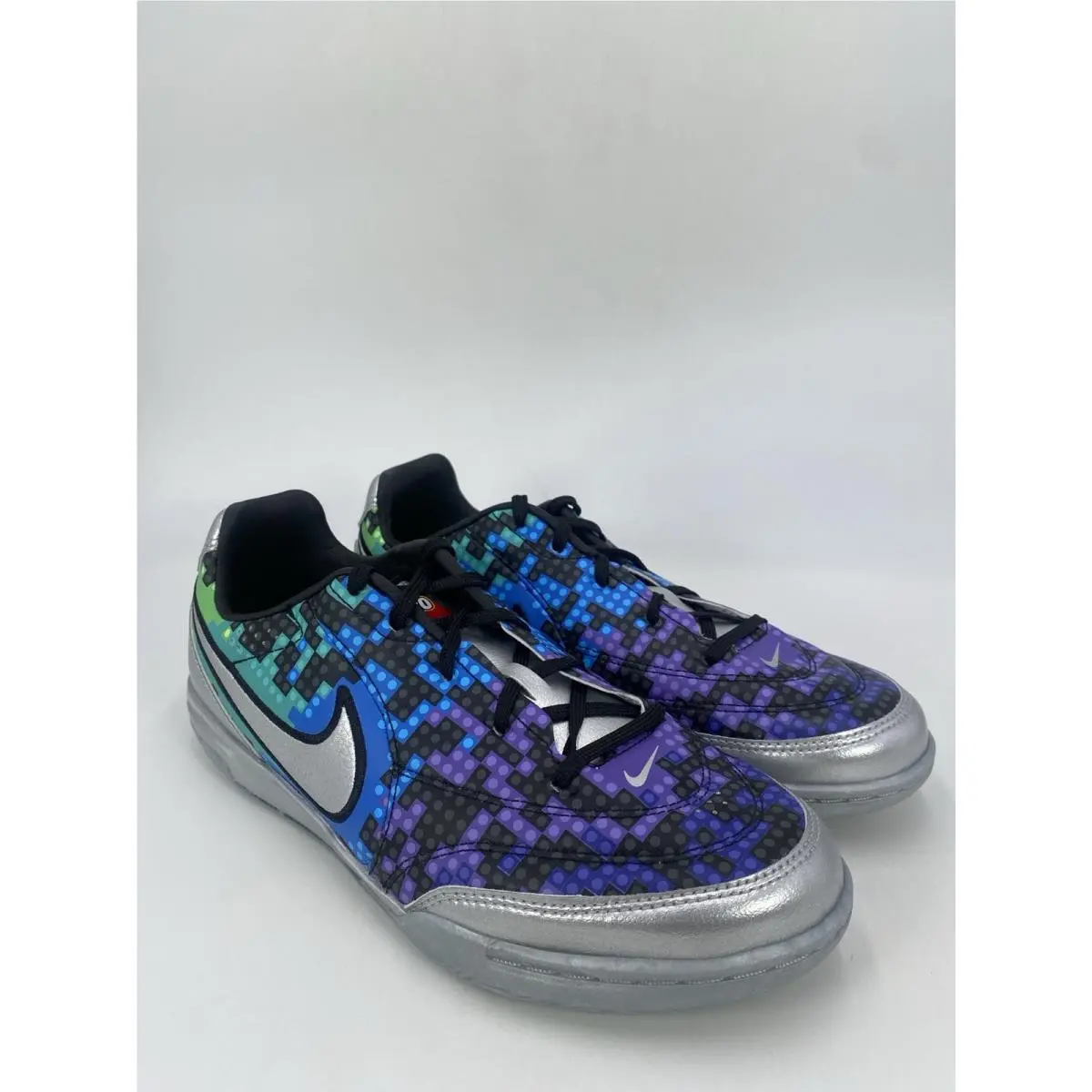 Nike shoes - Nike JRTiempo Streetgato - JRTiempo Streetgato - IO2390 001 - Metallic Silver (UPC: 198958077943) 3