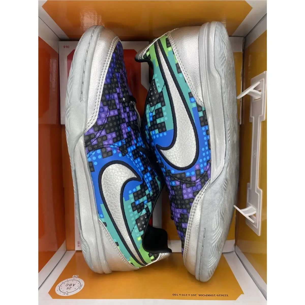 Nike shoes - Nike JRTiempo Streetgato - JRTiempo Streetgato - IO2390 001 - Metallic Silver (UPC: 198958077943) 7