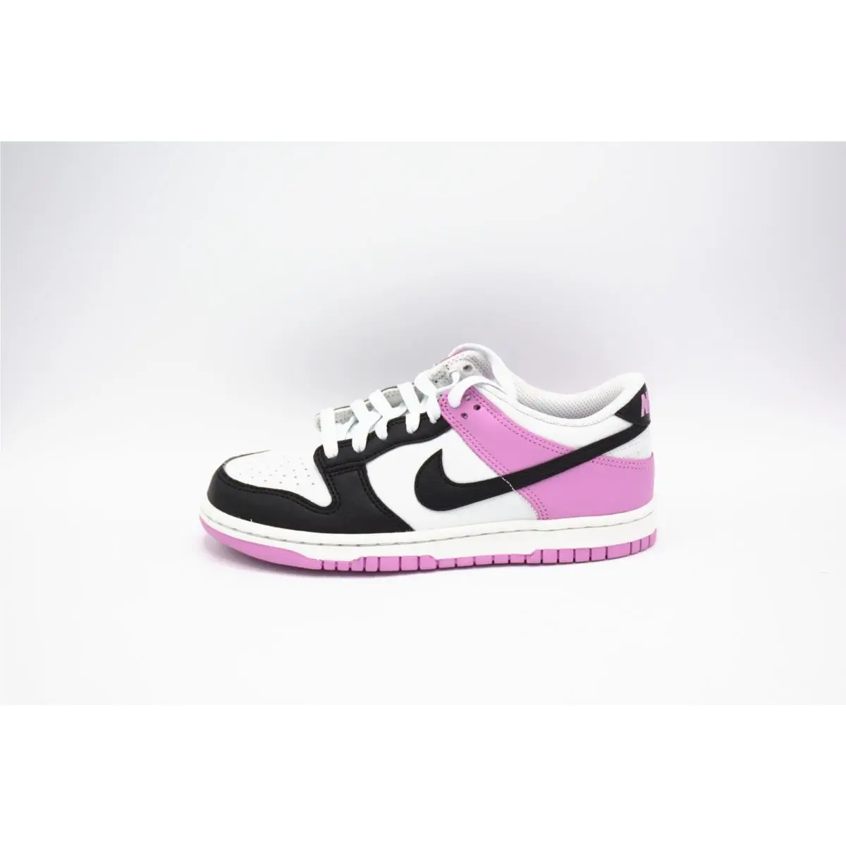 Nike shoes - Dunk Low GS Pink/Black - 4.5Y - IQ0804 - Black 1