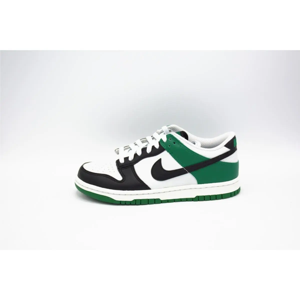 Nike shoes - Dunk Low GS Off-white/Malachite/Black - 4.5Y - IQ0804 - Black 1
