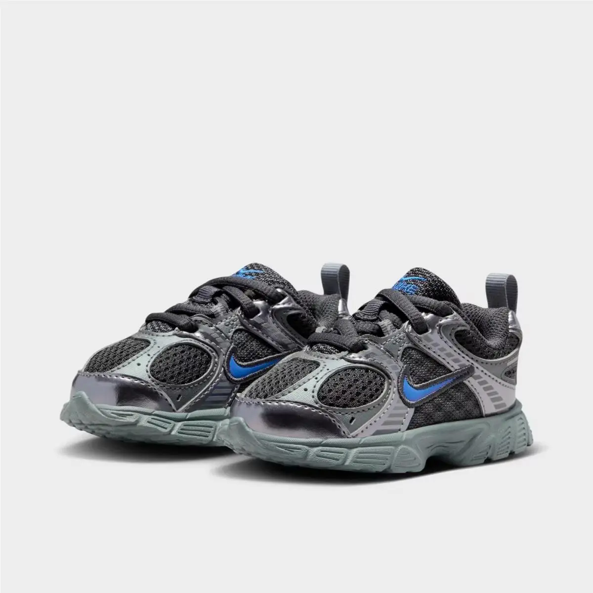 Nike shoes - IW6963 004 - Anthracite/Metallic Cool Grey/Smoke Grey/Blue Crystal 5