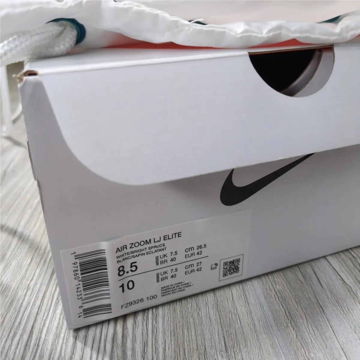Nike shoes - White 6