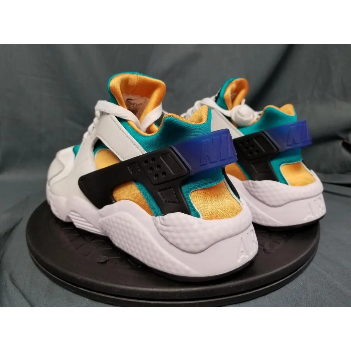 Nike shoes - DD1068110 - DD1068-110 - White/Blue-Emerald-Resin (UPC: 196152188571) 4