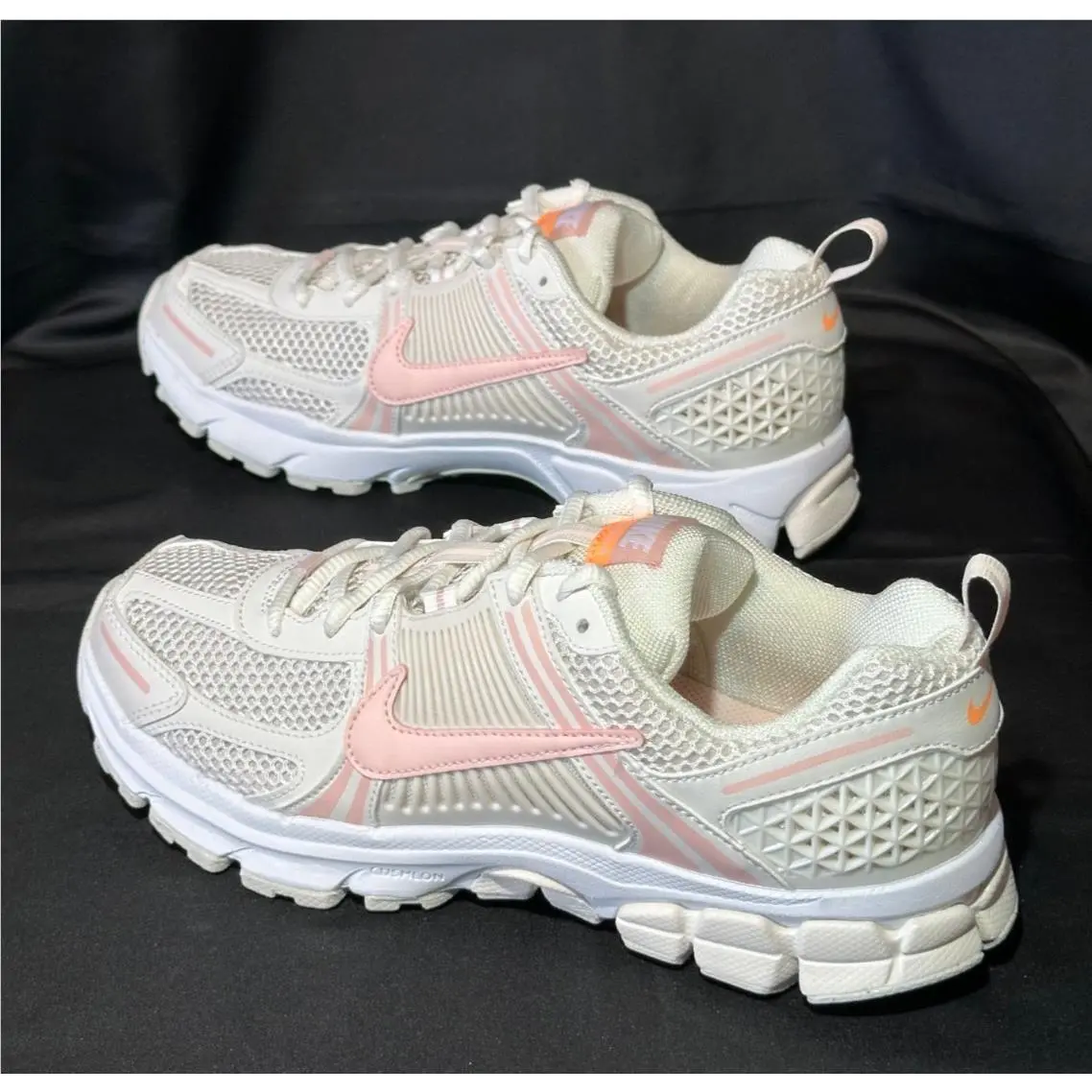 Nike shoes - Nike Zoom Vomero 5 - Zoom Vomero - Pink 3