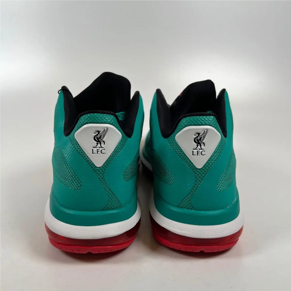Nike shoes - LeBron 9 Low Reverse Liverpool - Green 3