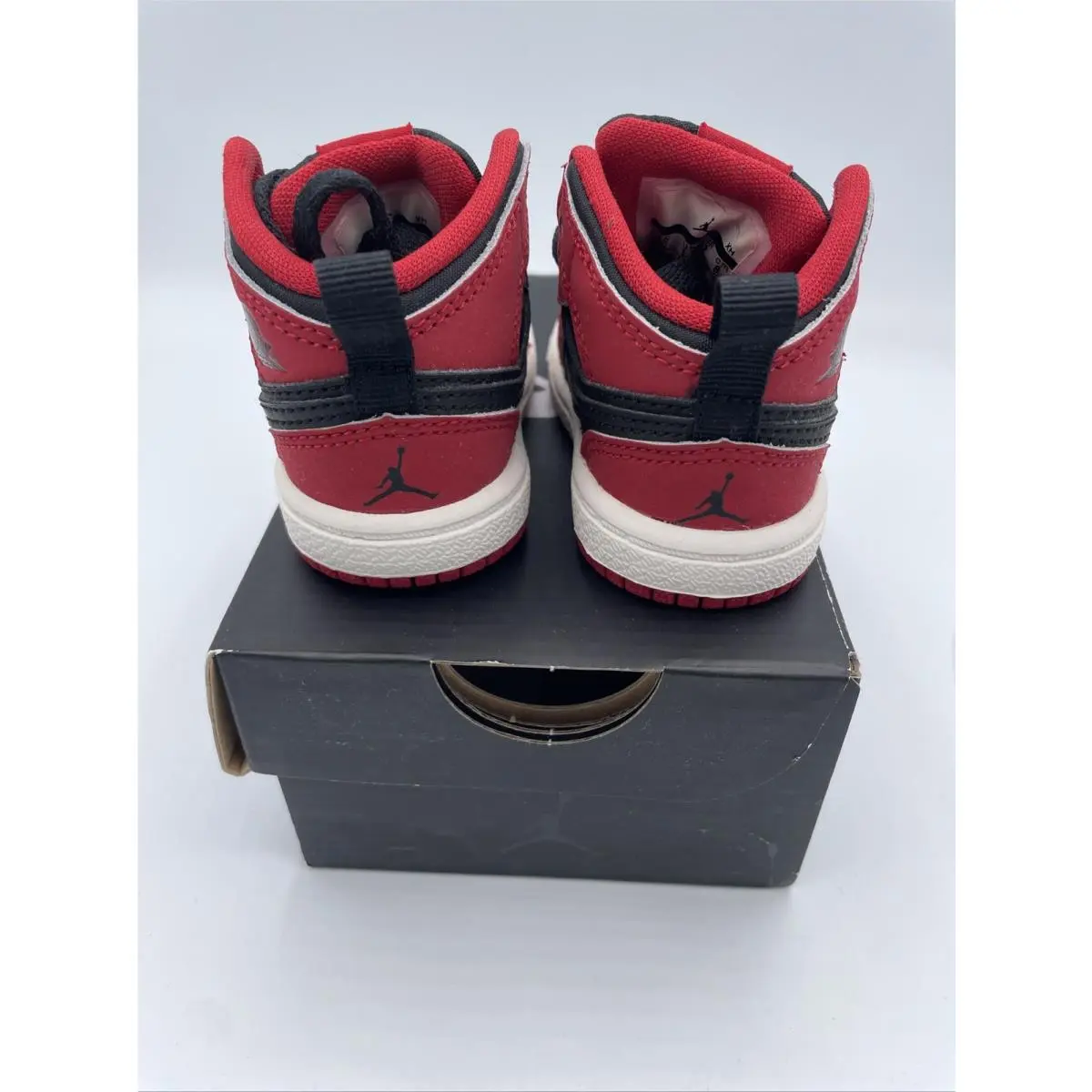 Nike shoes - Jordan 1 - 640735-005 - Black (UPC: 0885176010110) 0
