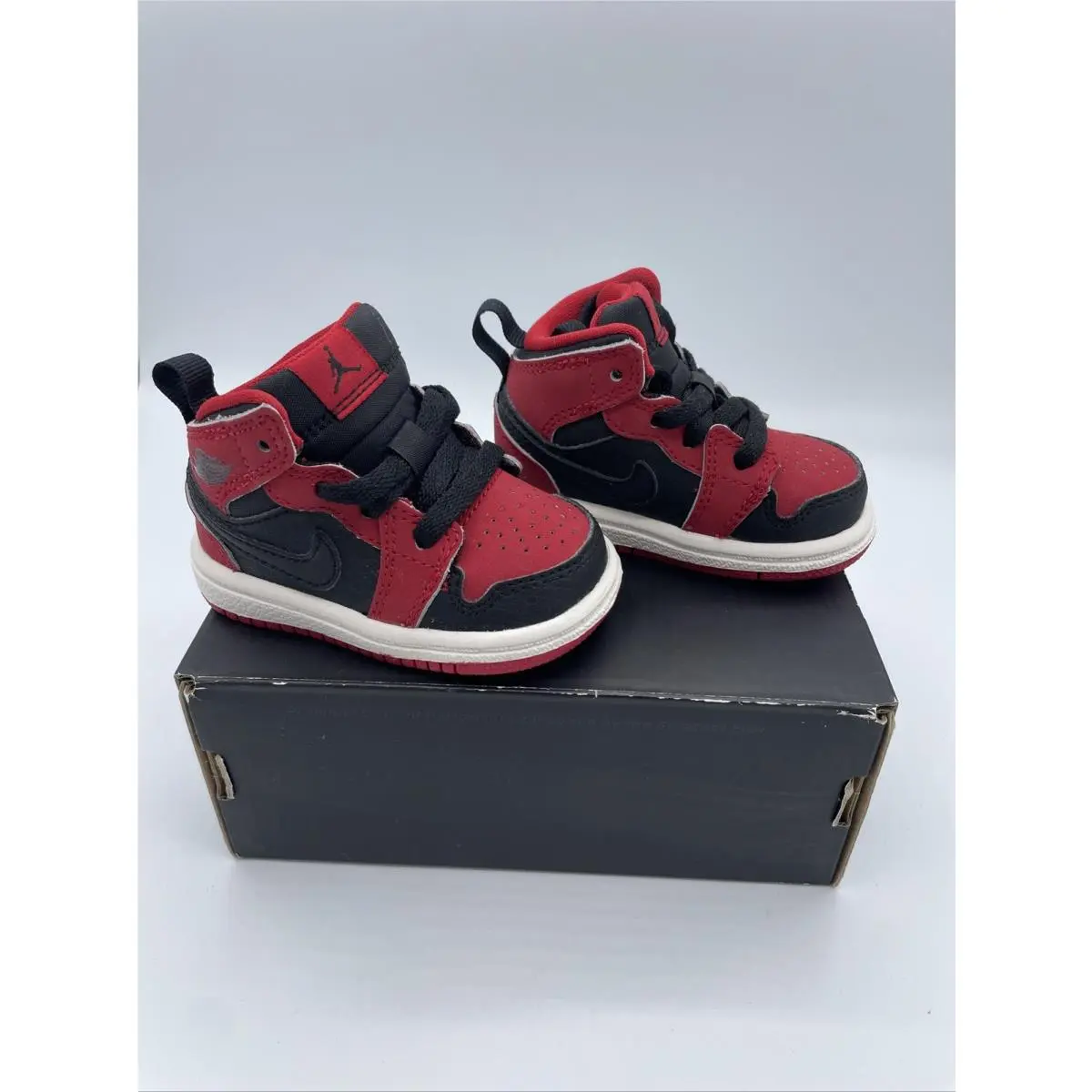 Nike shoes - Jordan 1 - 640735-005 - Black (UPC: 0885176010110) 1