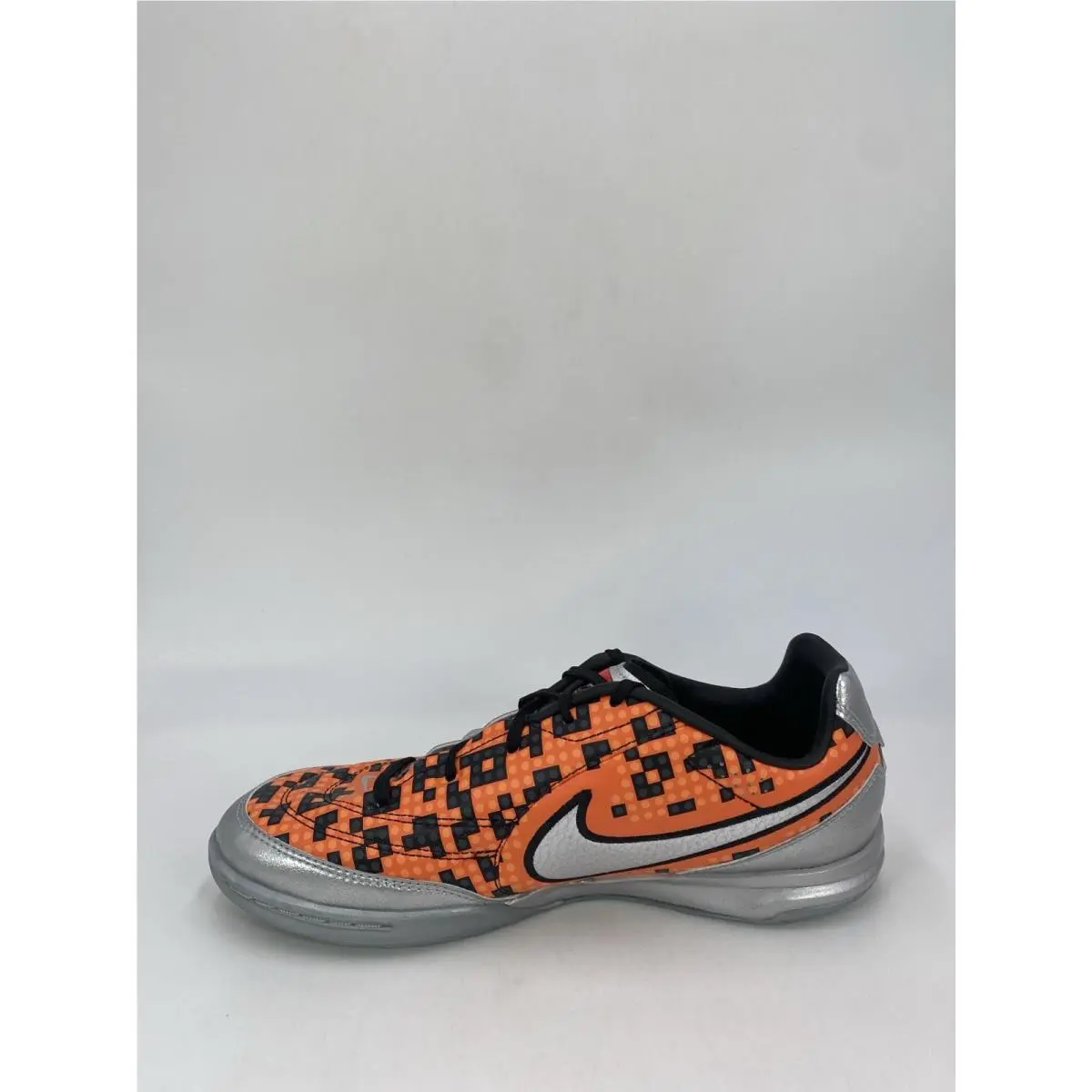 Nike shoes - Nike JRTiempo Streetgato - JRTiempo Streetgato - IO2390 002 - Metallic Silver (UPC: 198731506844) 1