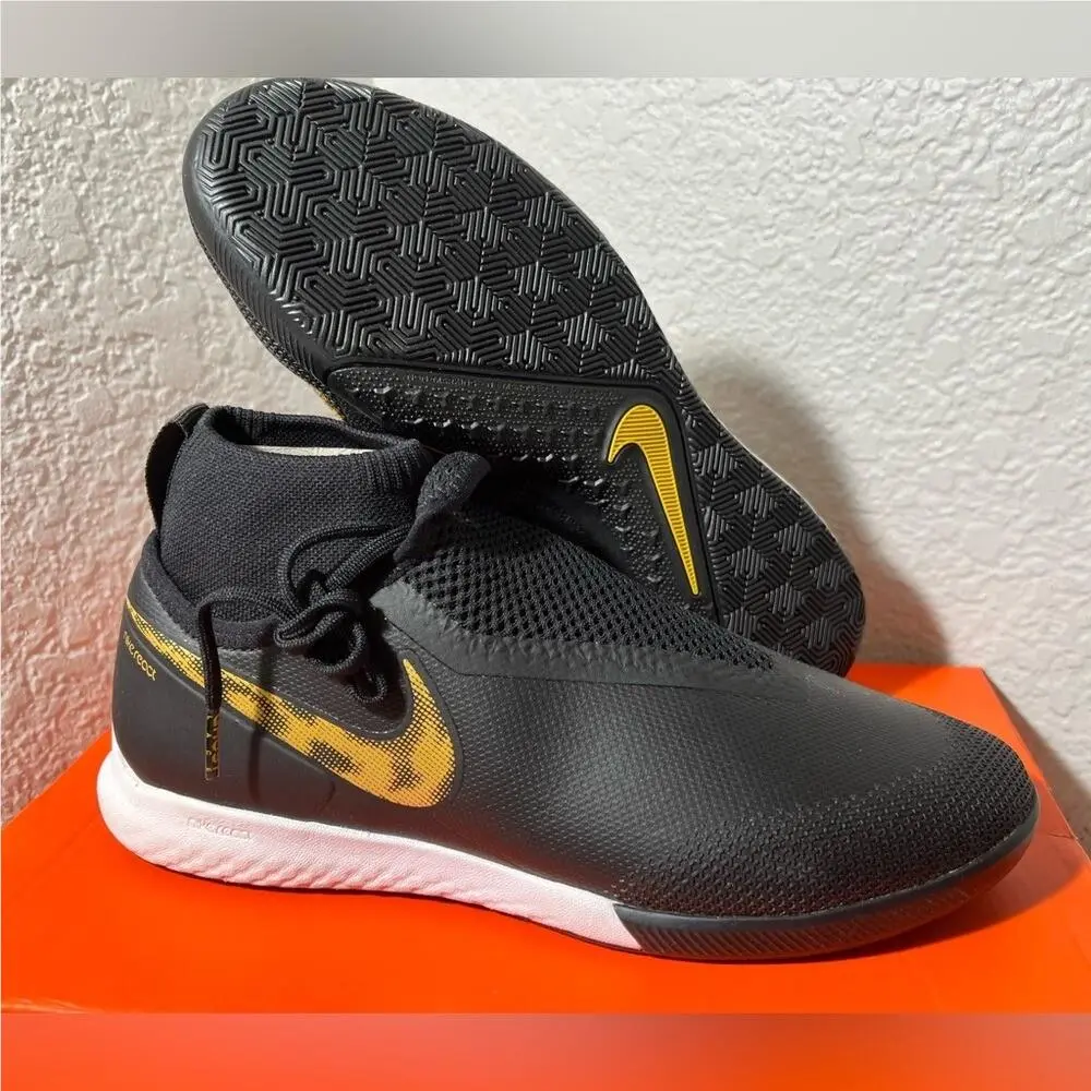 Nike React Phantom Vsn Pro DF IC Black Men`s Soccer Shoes AO3276-077 Size 7.5