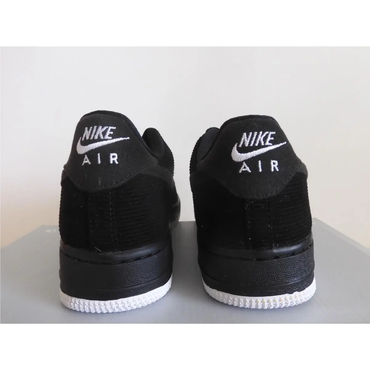 Nike shoes - Nike Air Force 1 `07 LV8 - BV1233 001 - Black (UPC: 666032414927) 4