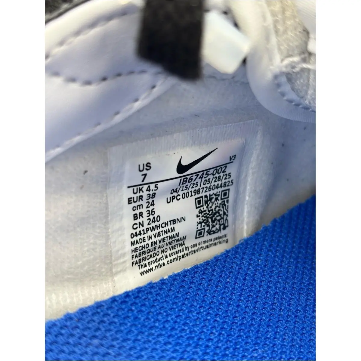 Nike shoes - Black 6