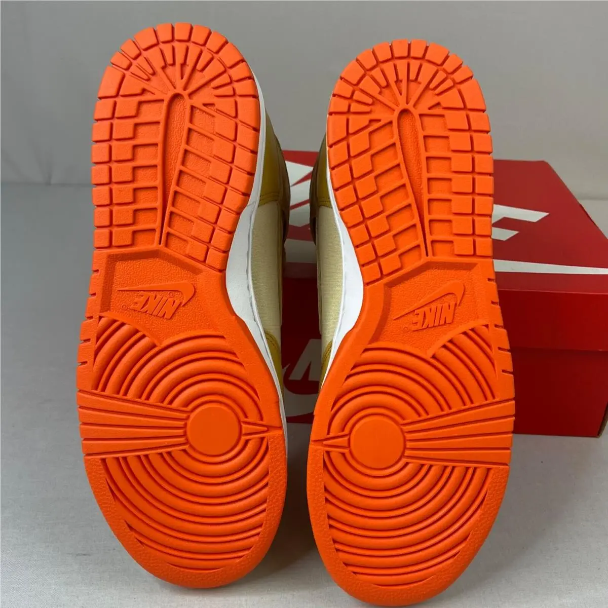 Nike shoes - Nike Dunk - Dunk - Gold 4