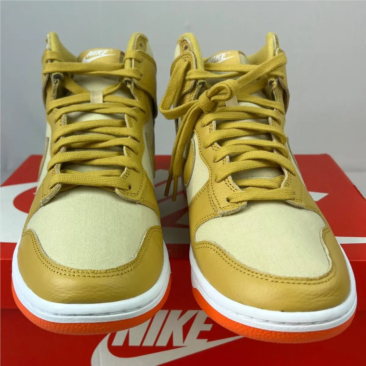 Nike shoes - Nike Dunk - Dunk - Gold 2