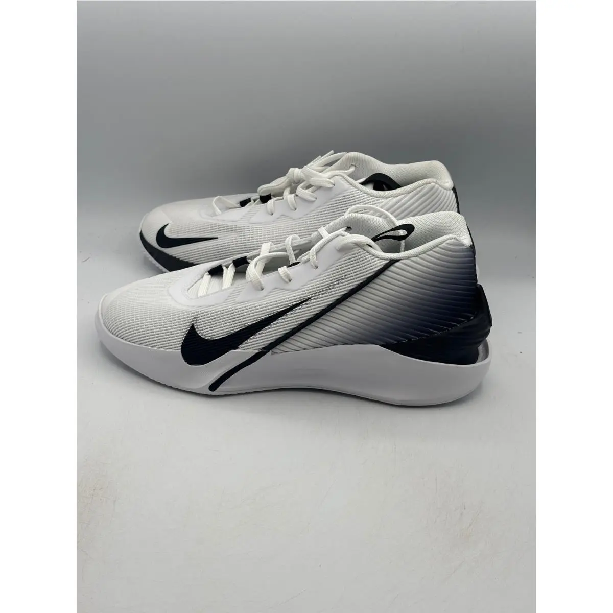 Nike shoes - G.T. Jump Academy - Jump Academy - White 1