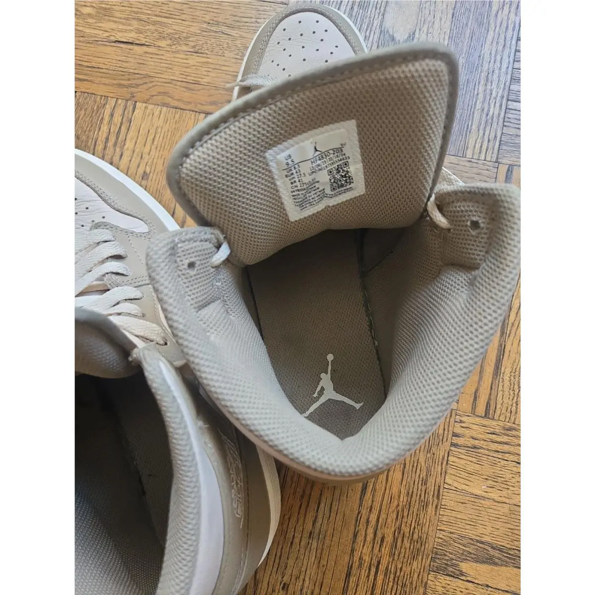 Nike shoes - Air Jordan 1 - Air - HF4830-203 - Brown 5