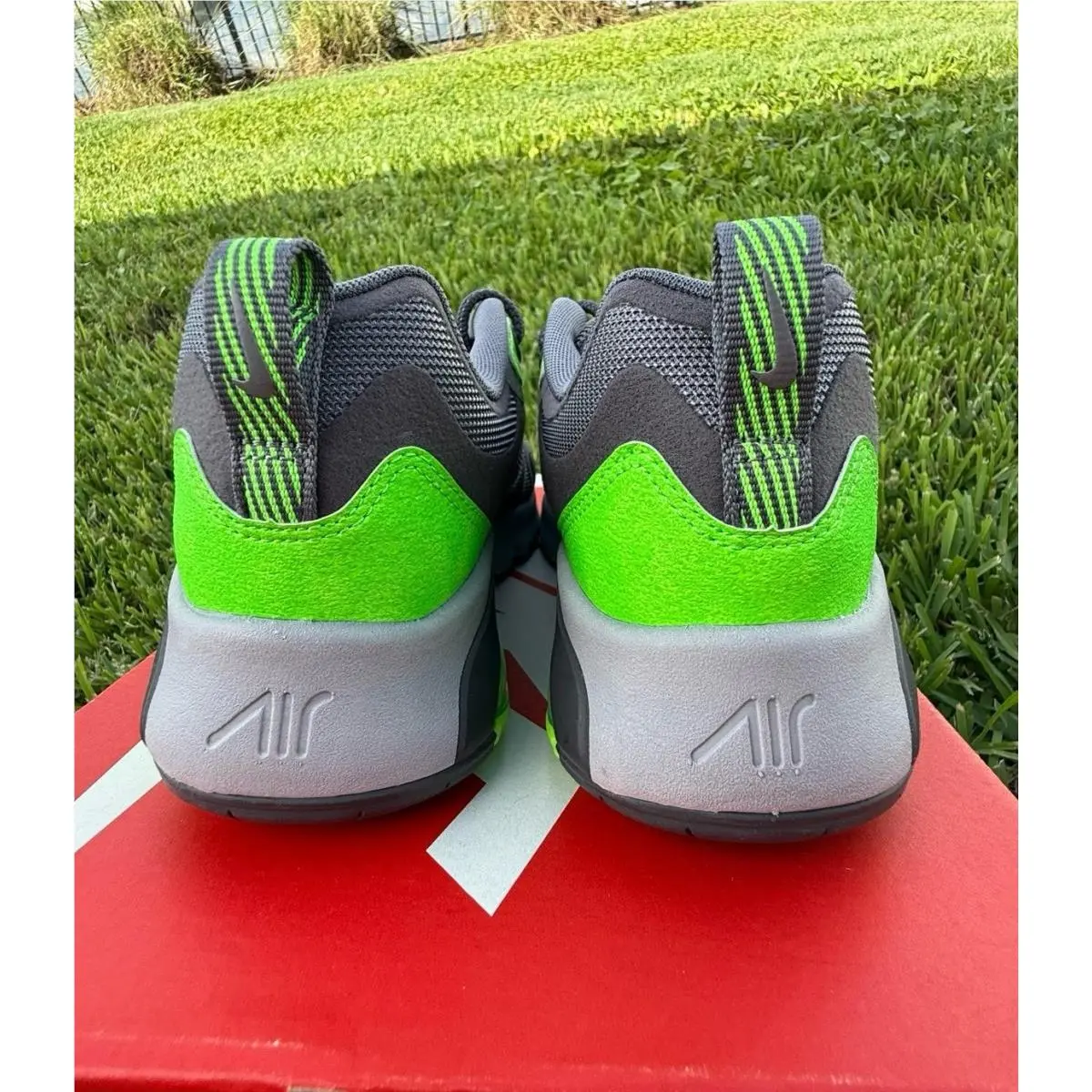 Nike shoes - Nike Essentialist - Essentialist - Gray 3