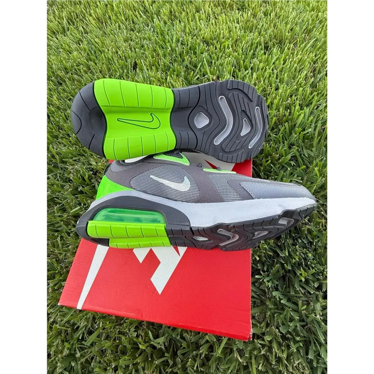 Nike shoes - Nike Essentialist - Essentialist - Gray 5