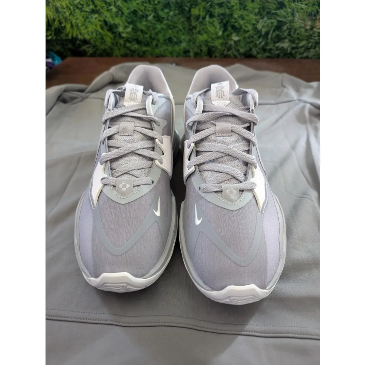 Nike shoes - Nike Kyrie Low - Kyrie Low - D09617-001 - Gray 0