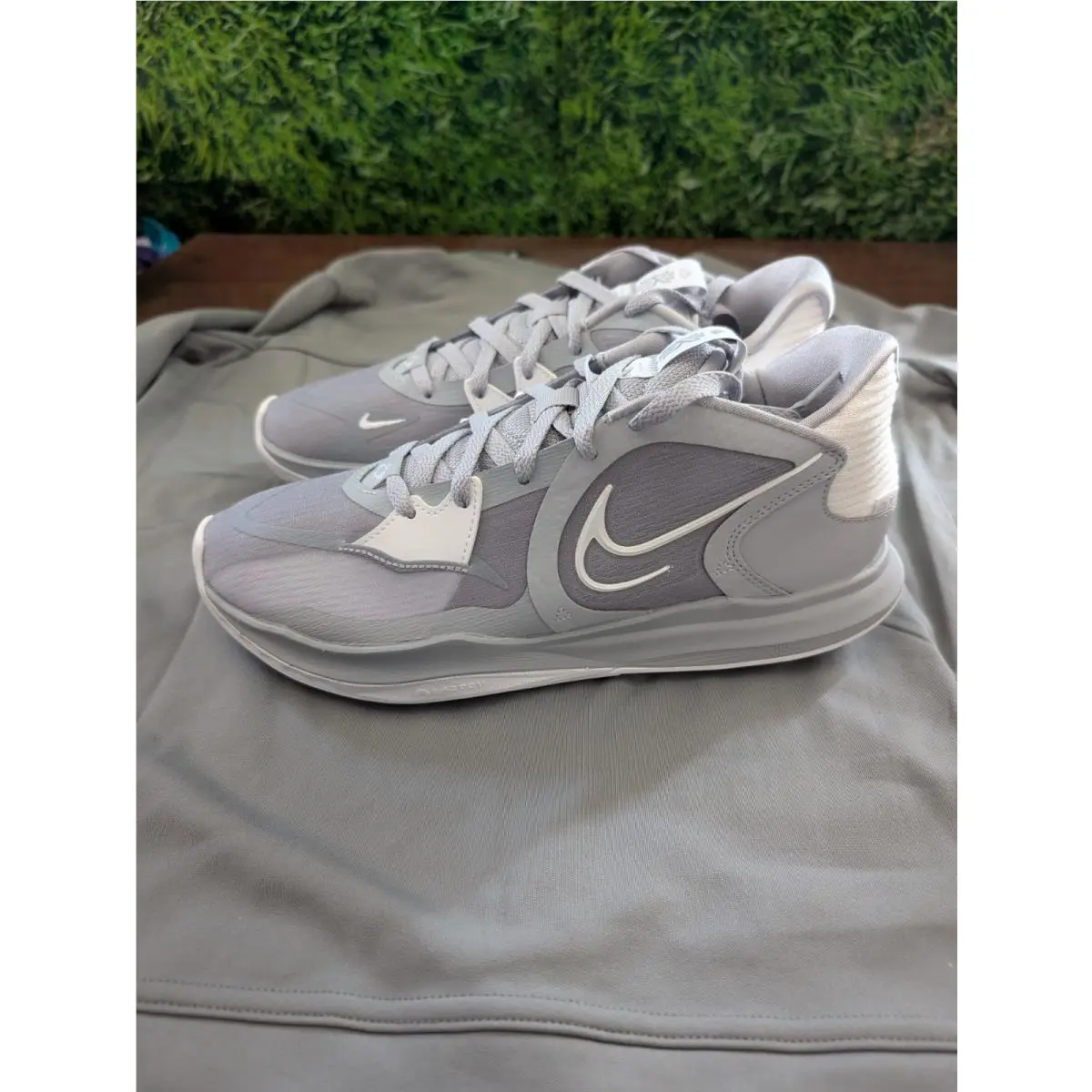 Nike shoes - Nike Kyrie Low - Kyrie Low - D09617-001 - Gray 2