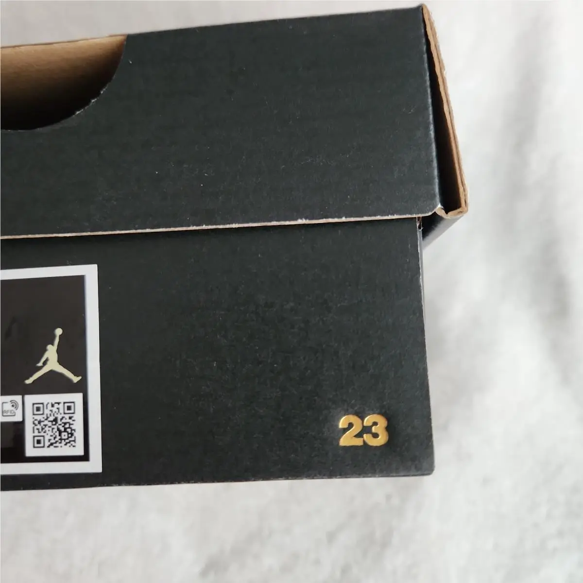 Nike shoes - Air Jordan 11 - Air - White (UPC: 197593812797) 5