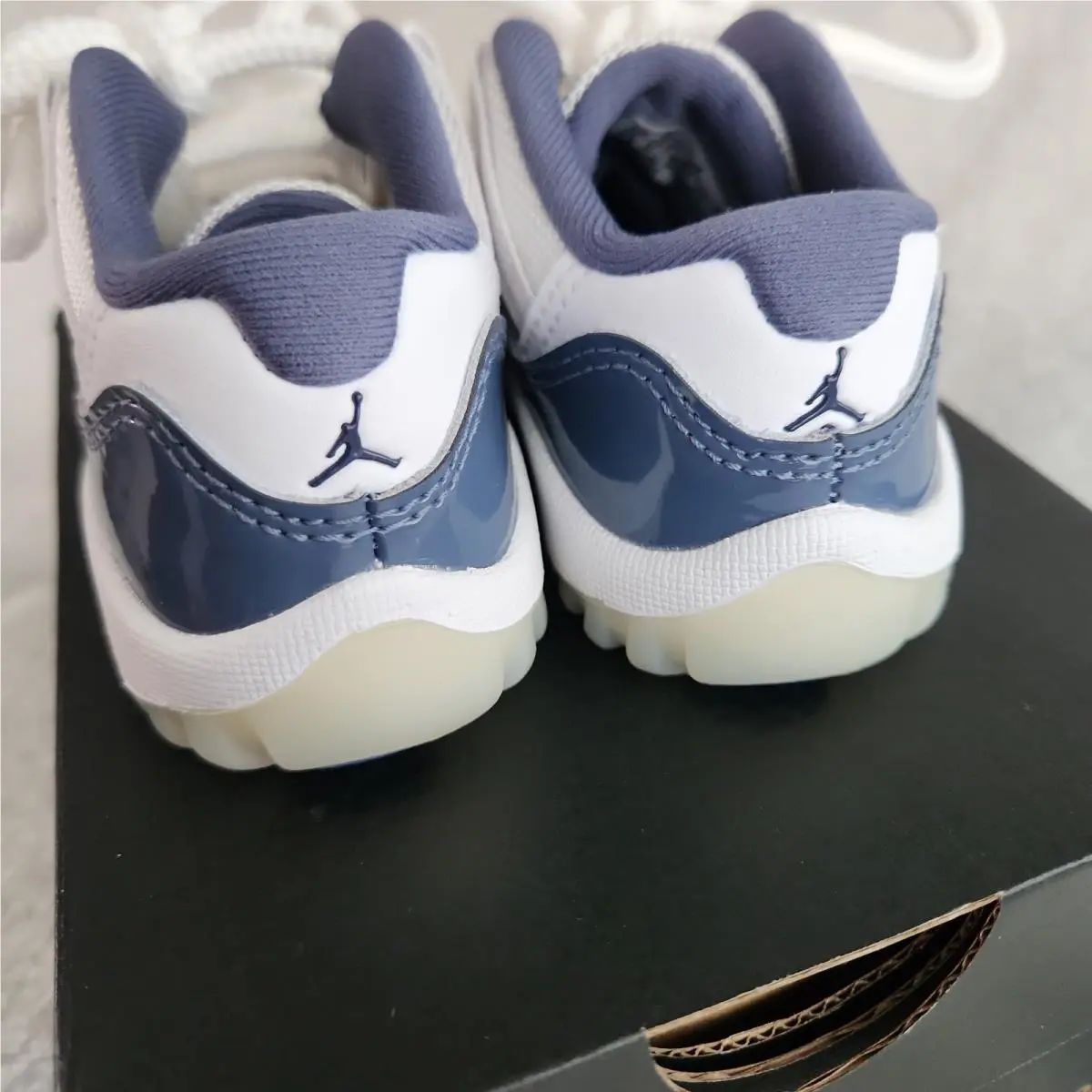Nike shoes - Air Jordan 11 - Air - White (UPC: 197593812797) 1