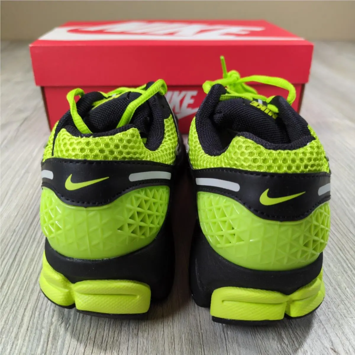Nike shoes - Black 2