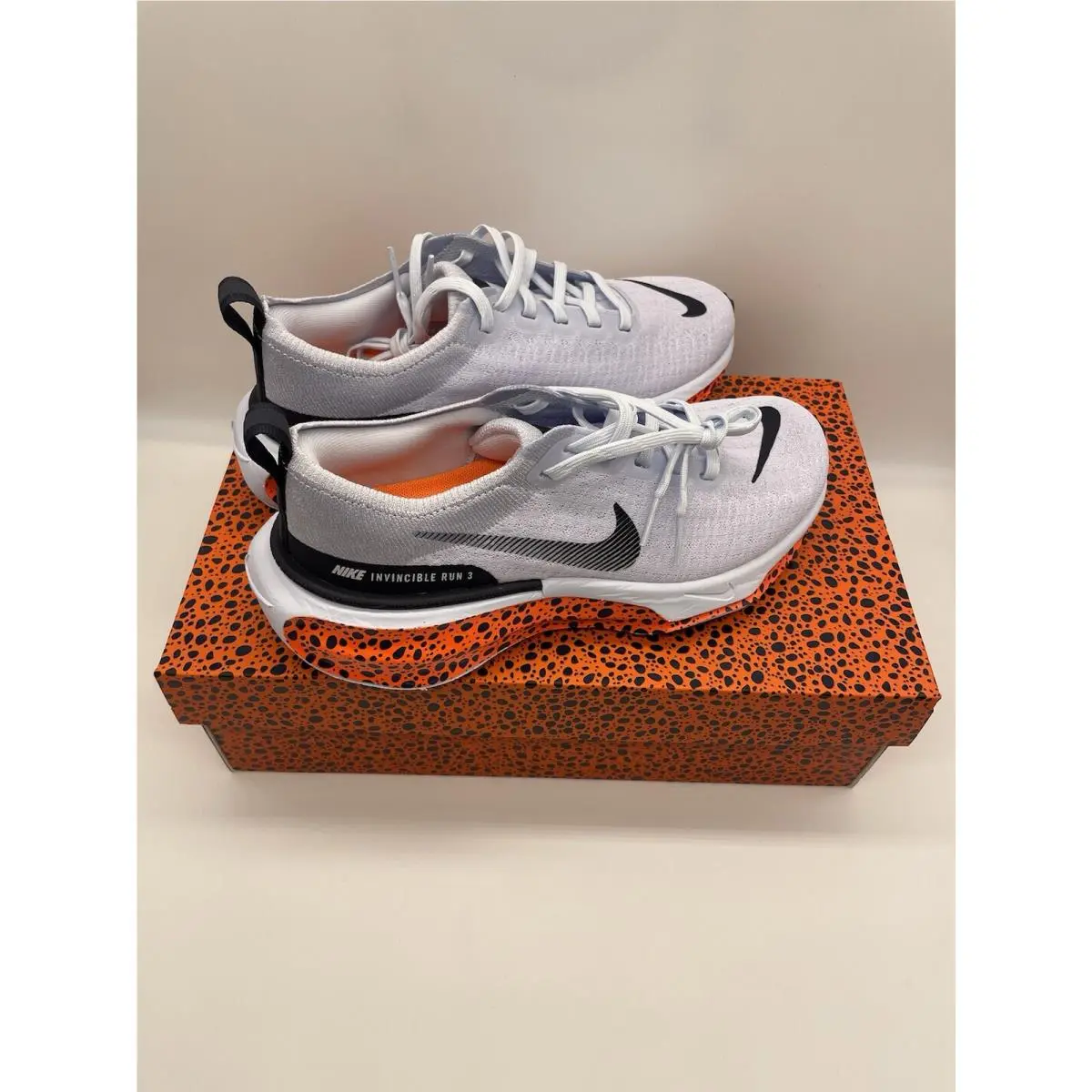 Nike shoes - Nike ZoomX Invincible - ZoomX Invincible - Multicolor 0