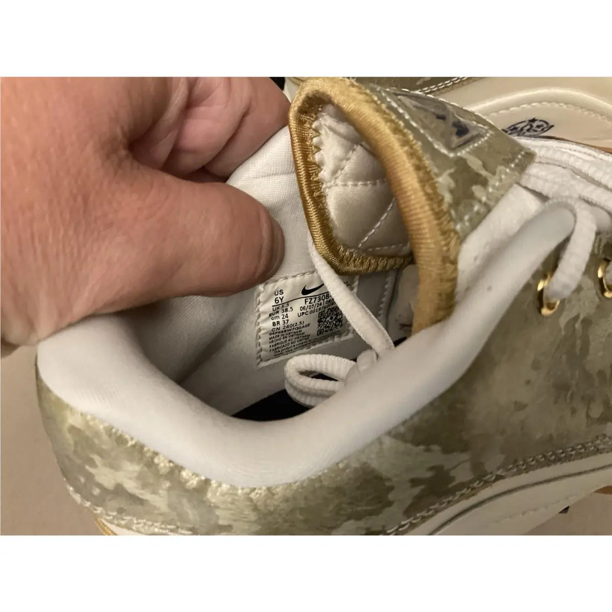 Nike shoes - Nike Lebron XXII KC - Lebron XXII - Multicolor 4