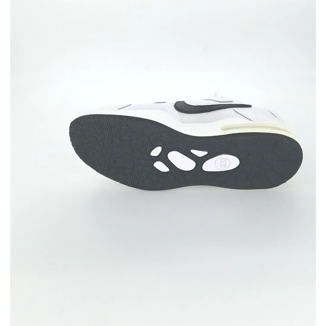 Nike shoes - Nike Air Max Guile - Air Max Guile - White/Black 4