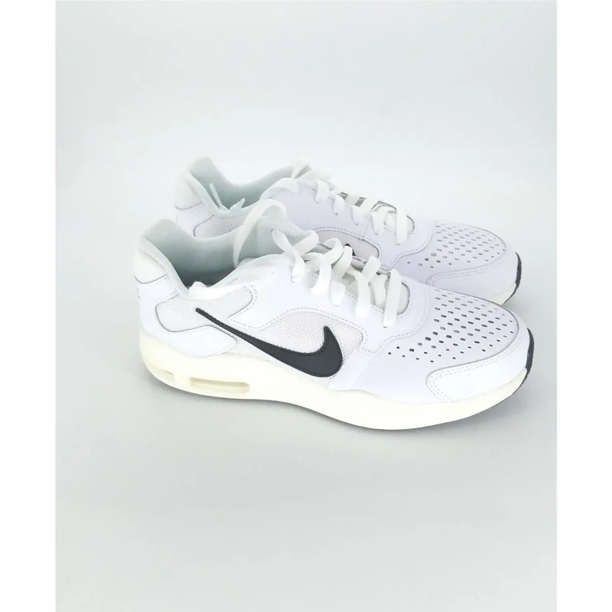 Nike shoes - Nike Air Max Guile - Air Max Guile - White/Black 6