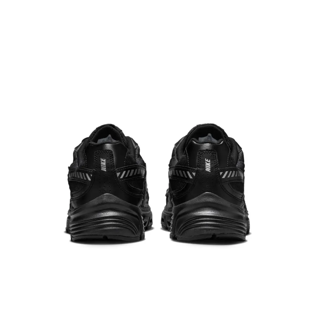 Nike shoes - Gray (UPC: 197862033212) 3