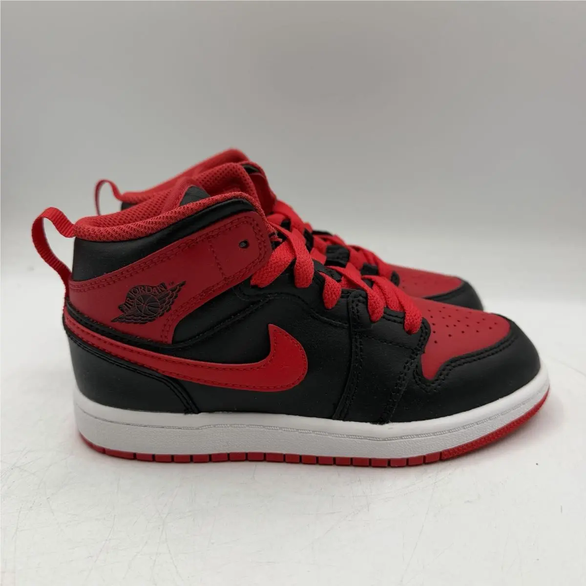 Nike shoes - Air Jordan 1 Mid - Air Mid - DQ8424-060 - Red 0