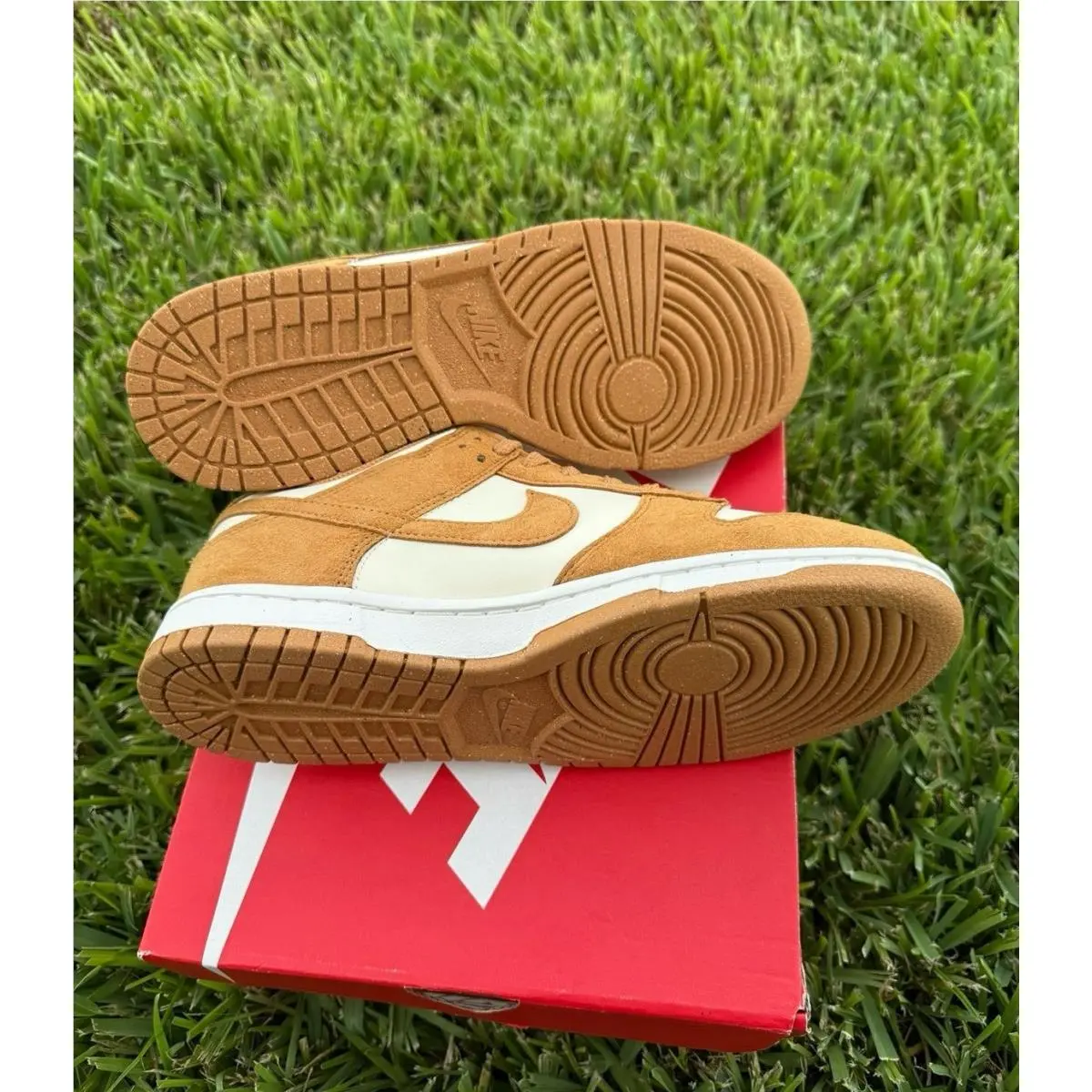 Nike shoes - Nike Essentialist - Essentialist - COCONUT MILK / SAIL 3