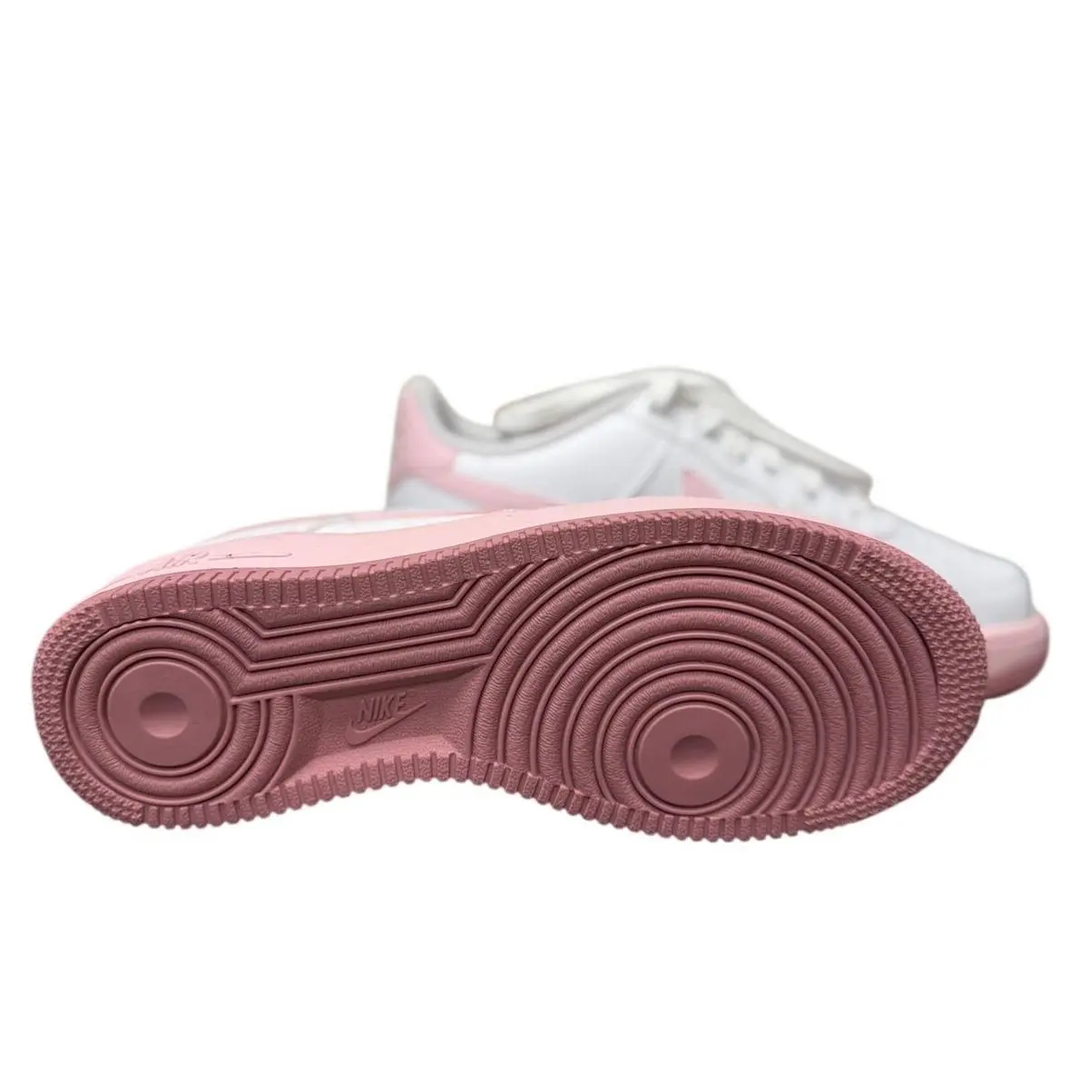 Nike shoes - White 2