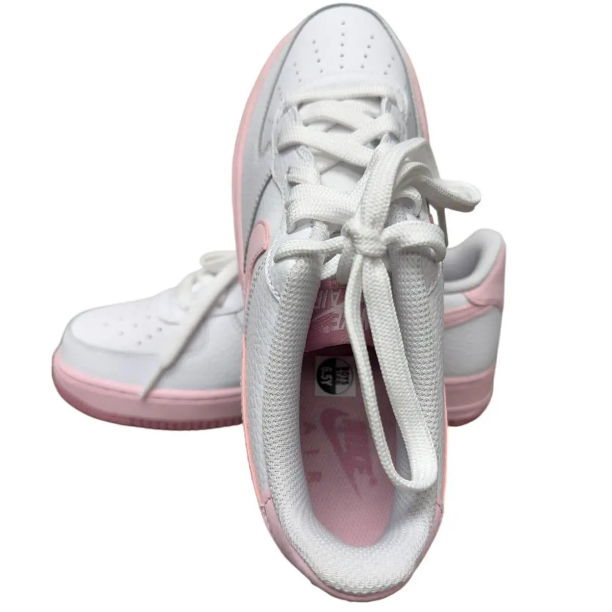 Nike shoes - White 4